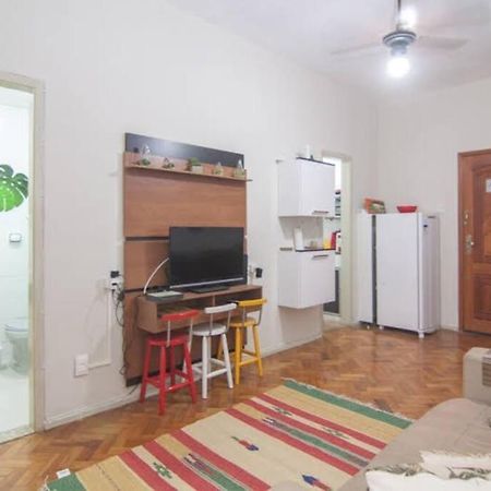 Apartamento Charmoso Na Praia De Copacabana Рио де Жанейро Екстериор снимка
